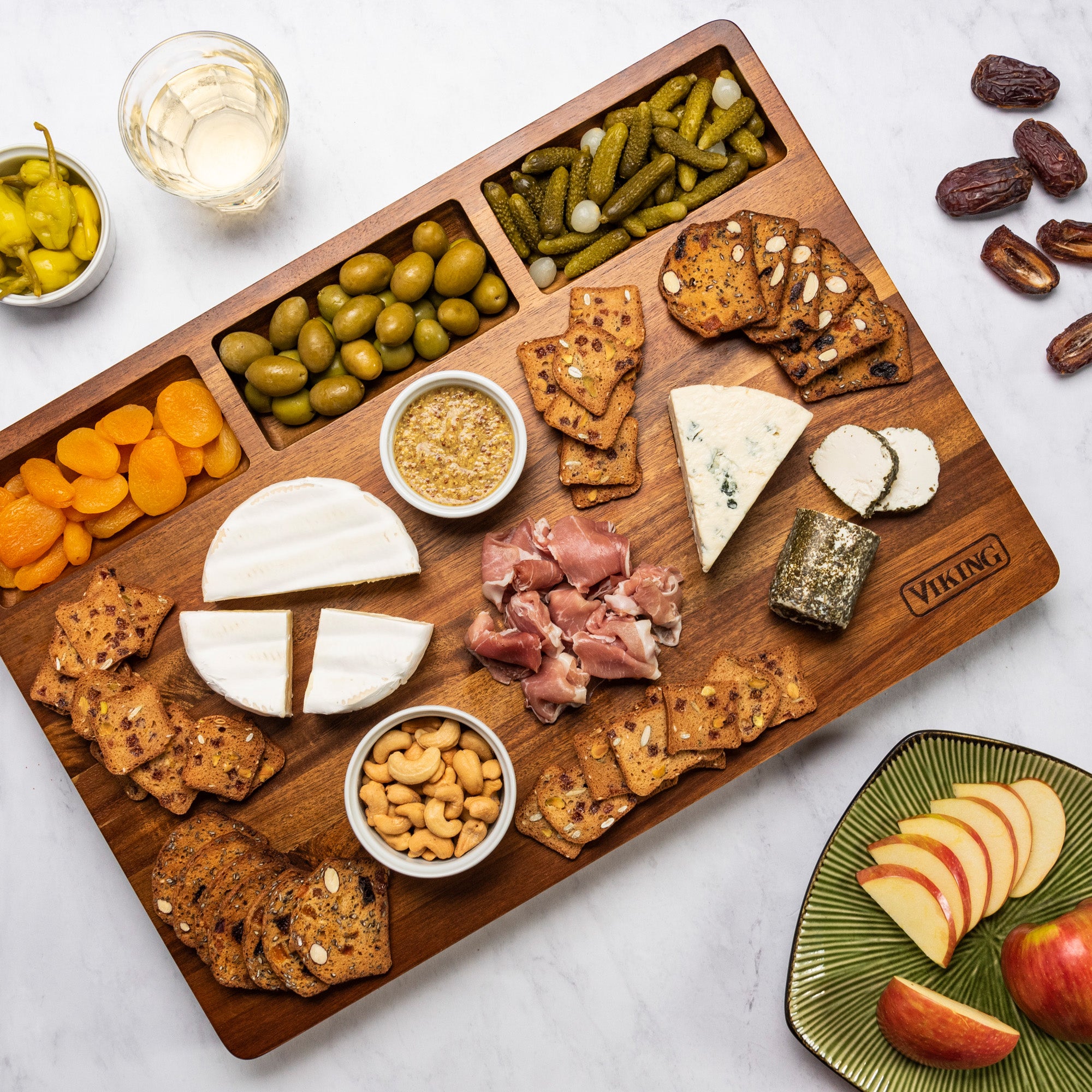 Viking 10-Piece Cutlery Block with Butcher Block Prep & Serving Board Set